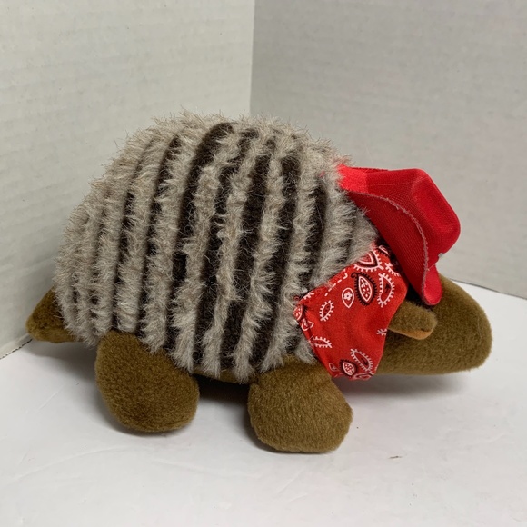 Buckaroo Bandits Plush Stuffed Animal Toy Armadillo Red Cowboy Hat Scarf 10 in T - Picture 1 of 6